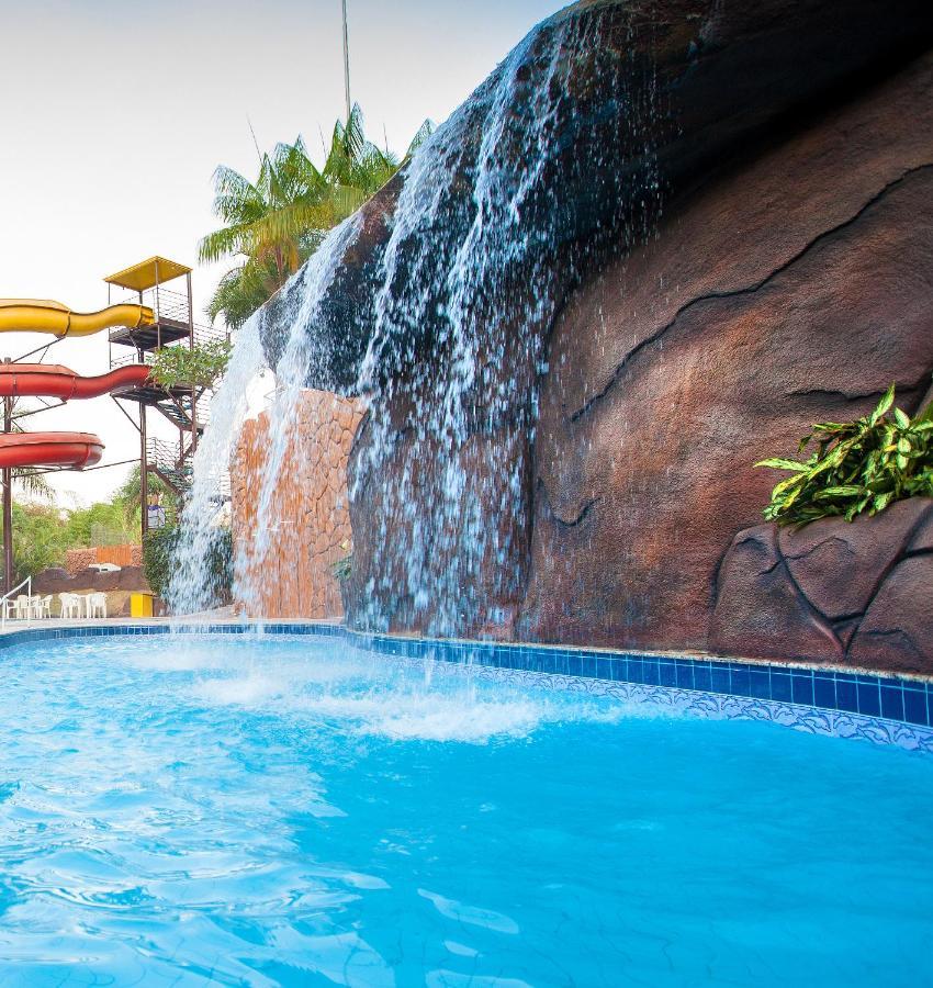 Golden Dolphin Grand Hotel Oficial Caldas Novas Exterior foto